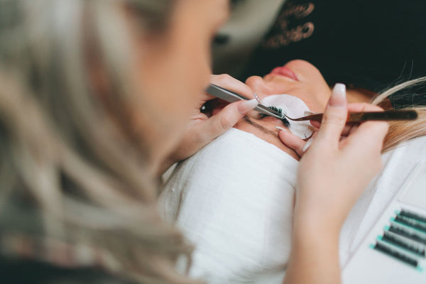 How Much Can You Make as a Lash Artist in Australia?