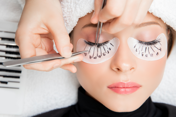 What Are the Different Types of Eyelash Extensions?