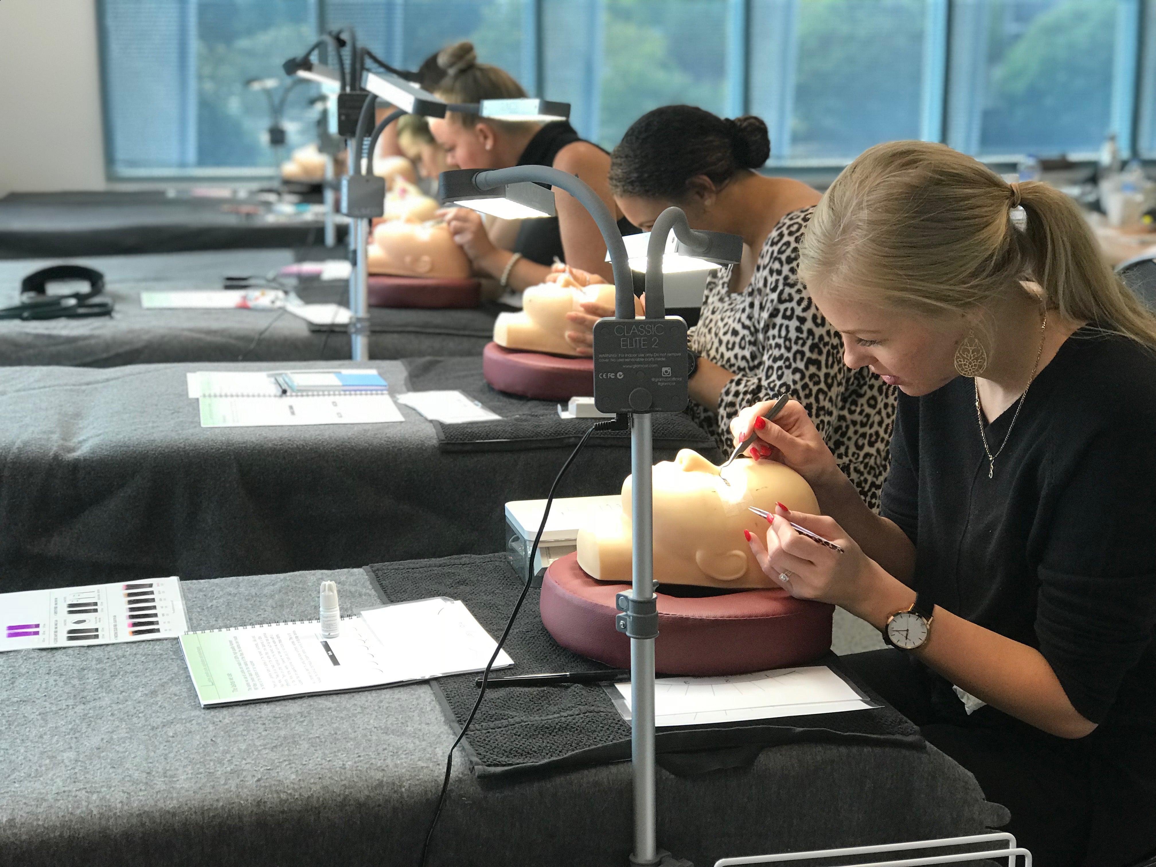 Beginner Eyelash Extension Training Gold Coast